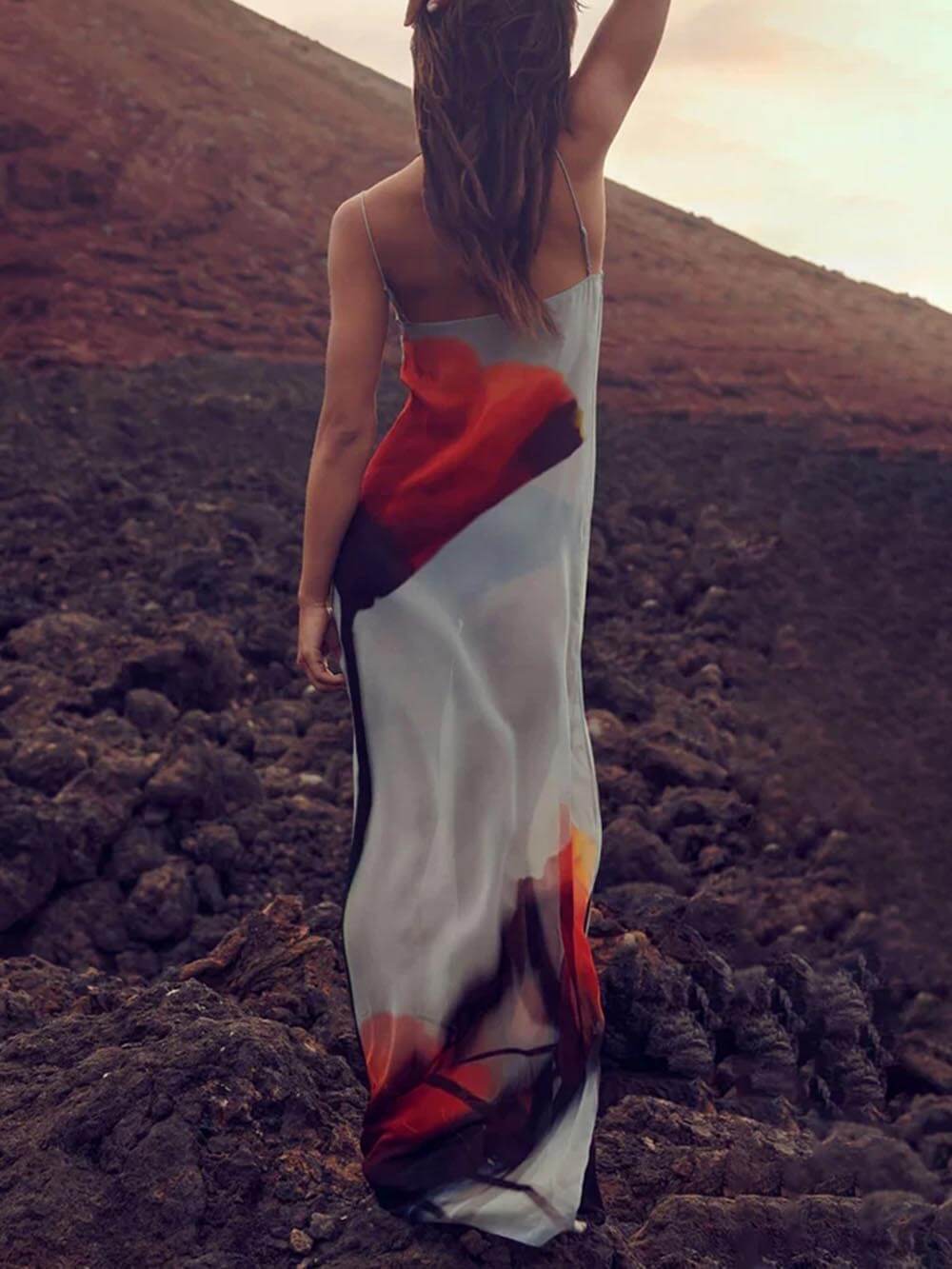 Alessia | Abstract Tulip Print Vacation Slip H-Line Maxi Dress