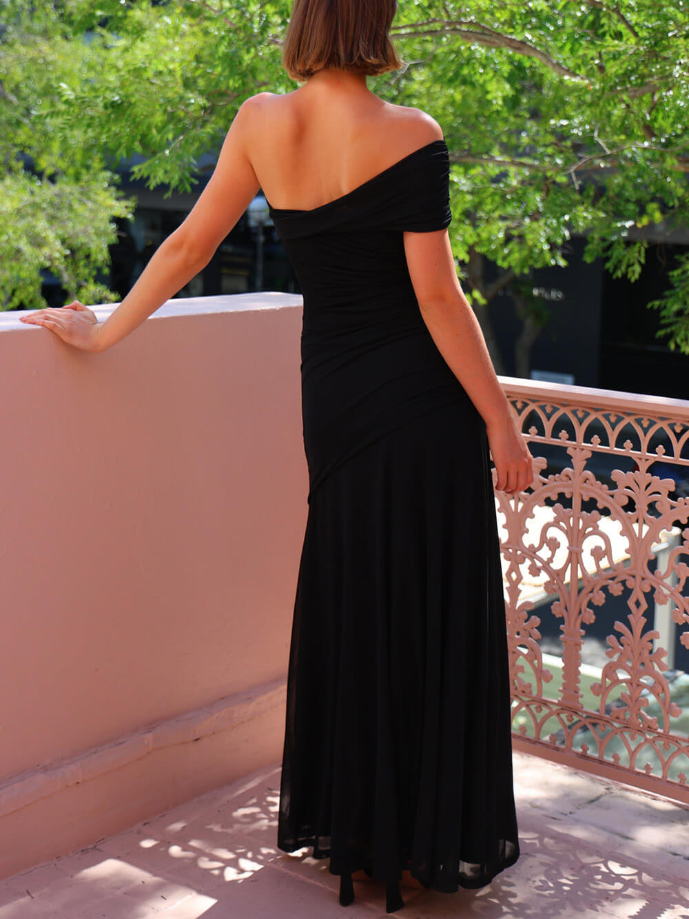 Annabelle | Elegance Effortless Mesh Off-Shoulder Ruched Stretch Maxi Dress
