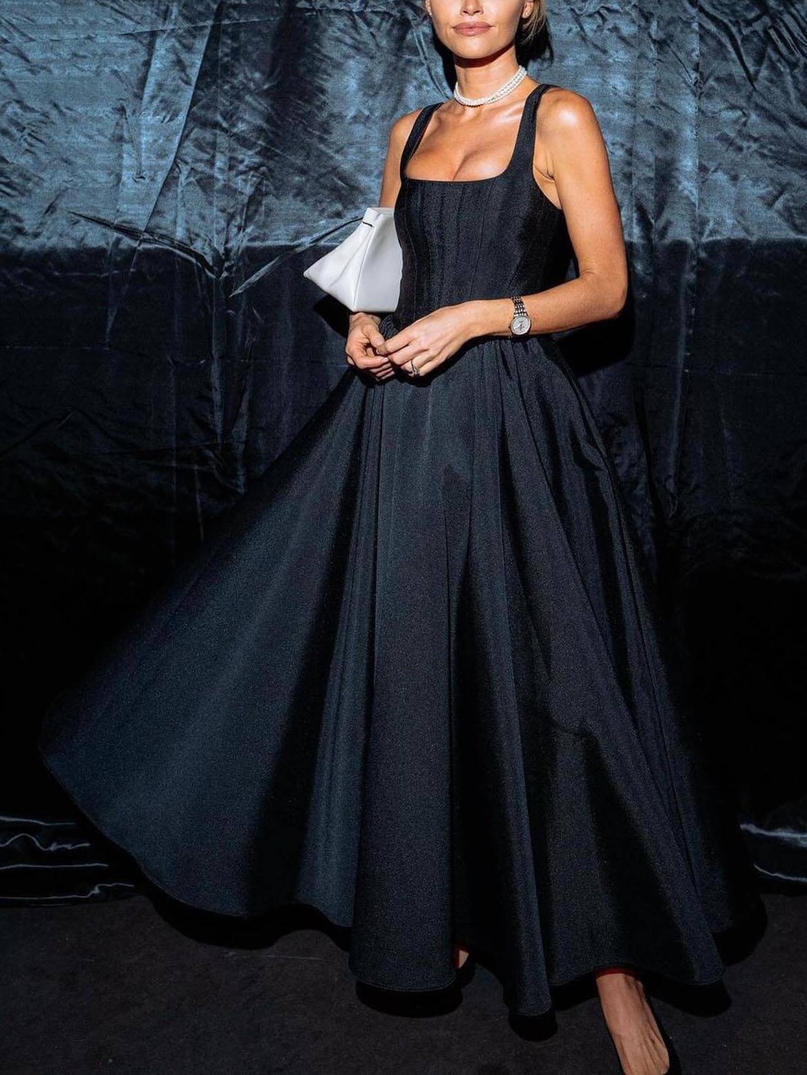 Izabelle | Stylish And Elegant Off-Shoulder Strapless Sleeveless Mixi Dress