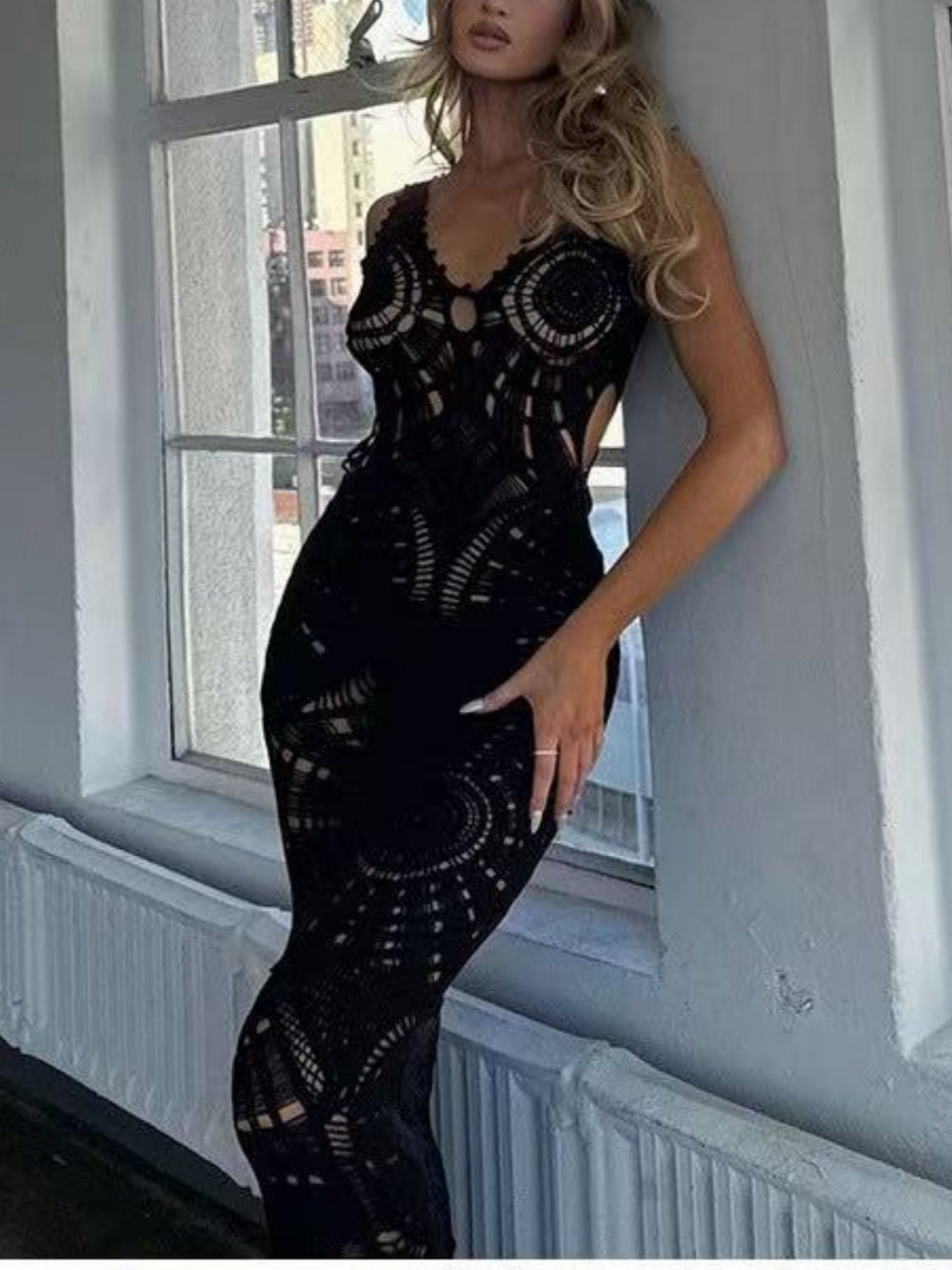 Joanna | Beach Hollow V-Neck Slim Sexy Midi Dress