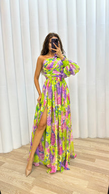 Audrey | Stunning Flowing Gown