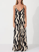 Kaylee | Relaxed Fit Scooped Back Style Maxi Dress