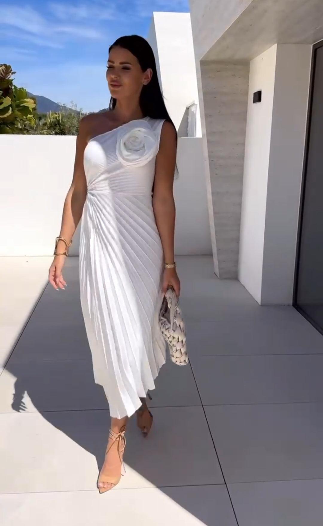 Alba | White Dress of Elegance